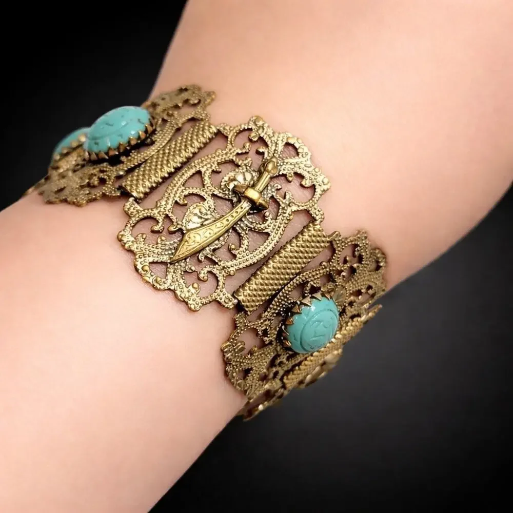 Panel‎ Bracelet Elephant Sword Turquoise Blue Molded Glass Silver-tone sbr-18